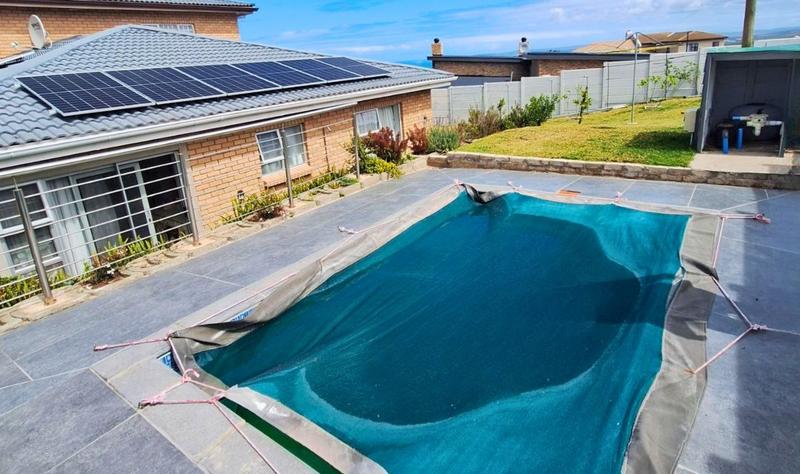 5 Bedroom Property for Sale in Dana Bay Western Cape